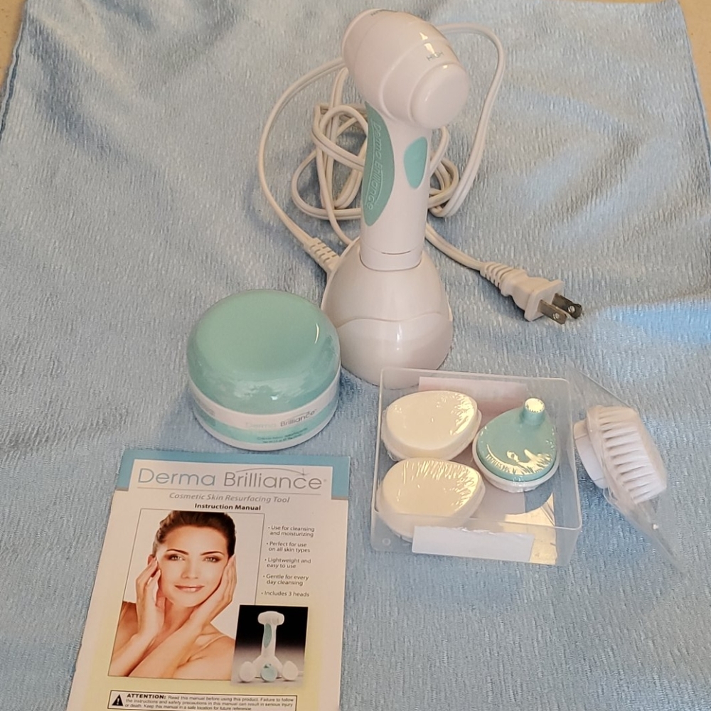 DERMA BRILLIANCE SKIN RESURFACING TOOL